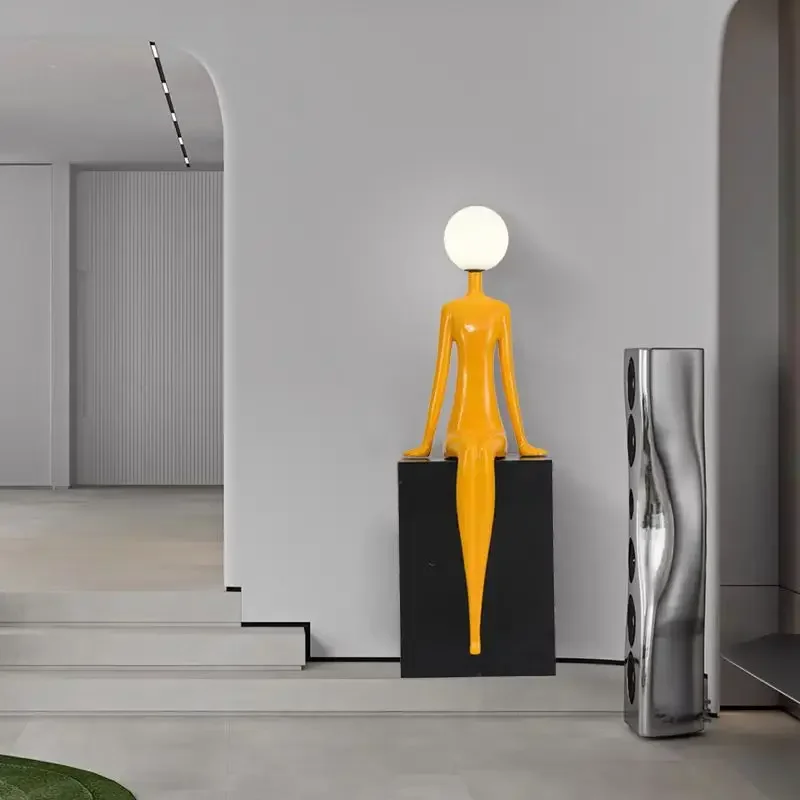 クリエイティブヒューマノイドアート彫刻デスクランプ高級寝室ベ - Light Switch のレビューと価格